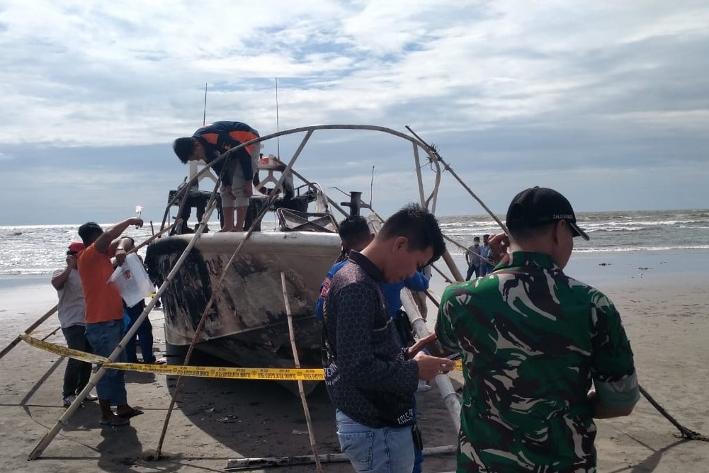 Operasi Pengawasan Mini Trawl di Pesisir Selatan, Armada Milik KKP ...