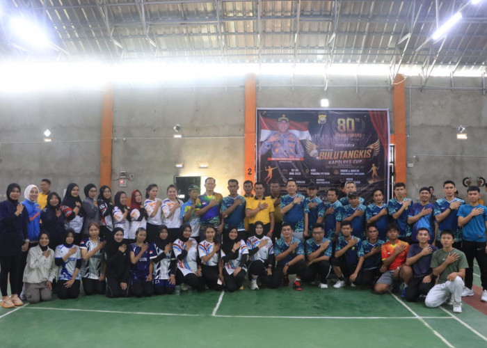 Sambut Hari Bhayangkara,   Polres Gelar Turnamen Badminton