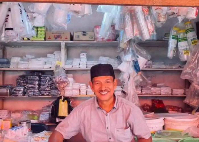 Harga Plastik Melonjak hingga 75 Persen, Pedagang di Pasar Ampera Kian Terhimpit