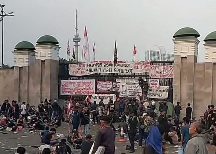 Ricuh Demo 27 Agustus: 322 Orang Ditangkap, 48 Tersangka dan 1 Warga Meninggal