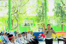Sosialisasi di SMAN 2 BS, Satlantas Polres Bengkulu Selatan Bekali Siswa Baru Jadi Pelopor Keselamatan