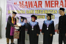 Semangat Pendidikan,   77 Lansia Diwisuda 