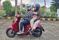 Bonceng Menyamping? Ini Tips Aman dari Instruktur Safety Riding Astra Honda Motor