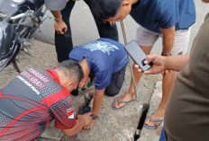 Kunci Motor Terjatuh ke Gorong-gorong, Damkar Bengkulu Selatan Bergerak Cepat Turun Tangan