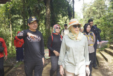  Bupati BU Bersama Kemenhut RI   Tanam dan Pasang Tagging Pohon Asuh, Ini Tujuannya