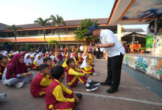 Pasca Teror Bom, Mendikdasmen Turun Langsung Pulihkan Semangat Siswa SDN Srengseng Sawah 15