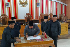 Rapat Paripurna DPRD Bengkulu Utara, 7 Fraksi Setujui 2 Raperda jadi Perda 