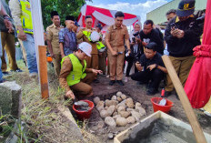 Pasar Barukoto Dirombak Modern, Wali Kota Bengkulu, Dr Dedy Wahyudi melakukan groundbreaking Pasar Barukoto 