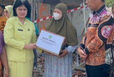 Peduli Korban Gempa, Kejati Bengkulu Serahkan Bantuan