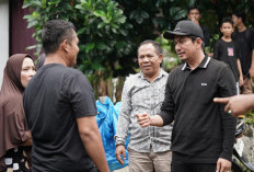 Pemkab Bengkulu Utara Bergerak Cepat, Bupati Serahkan Bantuan untuk Korban Kebakaran