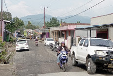 Dinas PUPR Kepahiang Targetkan  Jalan Padang Lekat  Selesai Minggu Ini 