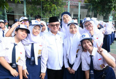 Mendikdasmen Ajak Murid dan Guru Terapkan Gerakan Indonesia ASRI
