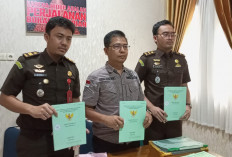 BREAKING NEWS:Jaksa Geledah Rumah Mantan Bupati Bengkulu Selatan