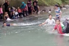Warga Desa Sekalak Minta Jembatan Diperbaiki