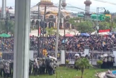 Demo Mahasiswa di DPRD Bengkulu Ricuh, Sampaikan 8 Tuntutan Ini