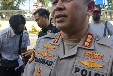 Dalam Cafe, Mahasiswa Dikeroyok