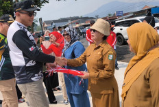  Semarakkan HUT RI ke-81, Pemkab   Kepahiang Merah Putihkan Tugu Kopi