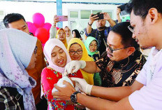 Lindungi Generasi Masa Depan dari Polio, Penjabat Wali Kota Bengkulu Launching PIN Polio di Sini