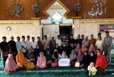 FIFGROUP Cabang Kota Bengkulu Bagikan 56 Takjil, Tebarkan Kebaikan di Bulan Suci Ramadhan
