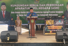 Bupati Mukomuko Terima Penghargaan dari Kemenag, Apresiasi Sinergi Dukung Program Keagamaan