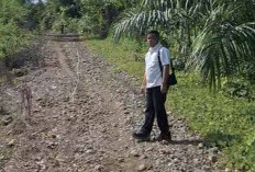 Jalan Penghubung Lima Desa di BU Butuh Perbaikan, Kades Tanjung Karet Lakukan Pengukuran