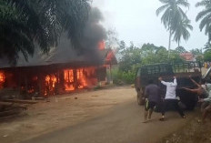 Rumah dan Bengkel Warga Mukomuko Hangus Terbakar, Korban Alami Kerugian Hingga Ratusan Juta