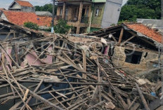 Diduga Septic Tank  Meledak, Belasan Rumah Warga Di Pamulang Rusak, 7 Warga Luka-luka 