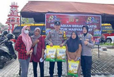  Syukuri Hari Bhayangkara, Polda dan Polresta Bengkulu Bagikan 1.500 Karung Beras