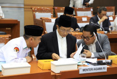 DPR RI Tambah  Anggaran  Tunjangan Profesi Guru Madrasah, Totalnya Segini 