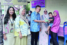 Astra Motor Bengkulu Peringati HGN Serahkan Paket Makanan Tambahan Bergizi pada Balita di Posyandu Melati
