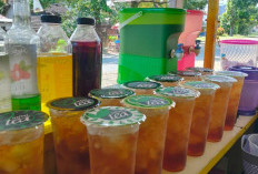 Musim Panas, Es Teh Jumbo Jadi Pilihan Favorit Pelepas Dahaga