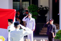  Plt Bupati Rejang Lebong Pimpin   Upacara Hari OTDA dan Hardiknas 2026
