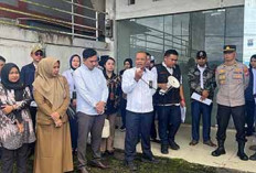 Sengketa Sejak 2020, Rumah Mewah Eks Dewan Provinsi Bengkulu Dikosongkan Paksa 