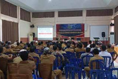 Kejari Bekali Kades Lewat   Program Jaksa Jaga Desa
