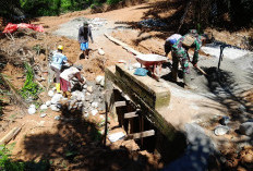 Kerja sama Satgas TMMD Ke-124 Kodim 0408/BS Dengan Masyarakat,  Plat Duiker Kedua Selesai Lebih Cepat