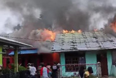 BREAKIG NEWS : Dilalap si Jago Merah, Rumah Wara Kedurang Hangus