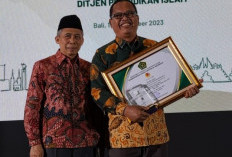 Kanwil Kemenag Bengkulu Terima Penghargaan Koordinasi Layanan Terbaik III Tingkat Nasional