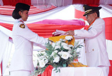 Peringati HUT RI, Bupati Kepahiang Santuni Veteran dan Bedah Rumah