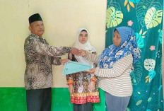 Program Bedah Rumah Baznas Mukomuko Wujudkan Mimpi Ibu Ita