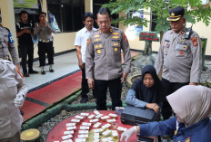 Kapolres dan Wakapolres BS Pimpin Tes Urine, Tegaskan Komitmen Bersih Narkoba