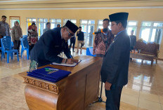 BREAKING NEWS: Jelang Jabatan Berakhir, Bupati Kopli Ansori Lantik Sekda Lebong, Ini Orangnya