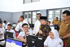 Wamendikdasmen Tinjau Pelaksanaan TKA, Pastikan  Berlangsung Aman, Jujur, dan Gembira
