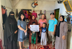 Bantu Pasien Kanker Otak, Bunda Lina Tandri dan Komunitas B3 Salurkan Donasi Rp6,8 Juta