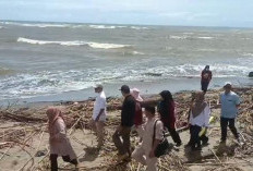  Gerak Cepat DPRD Provinsi Teuku Zulkarnain   SE Dengarkan Keluhan Warga Benteng
