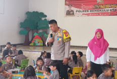 Polres BU Beri Makan Bergizi ke Siswa Ini