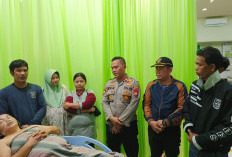 Longsor Terjang Air Besi, Rumah Rusak Ditimbun Material, Seorang Warga Terluka