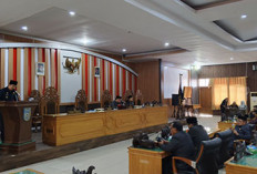 Eksekutif Jawab Kritik dan Saran Fraksi Soal RPJMD BU, Begini Pemaparan Bupati Arie