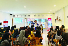 Semangat Kartini, Astra Motor Edukasi Safety Riding Pekerja Perempuan