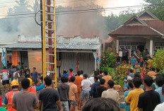 Tiga Ruko Pasar Tais Terbakar