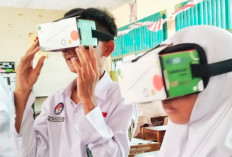  Belajar Lebih Menarik,  MTsN 1 Kota Bengkulu  Terapkan Pembelajaran Berbasis Virtual Reality 